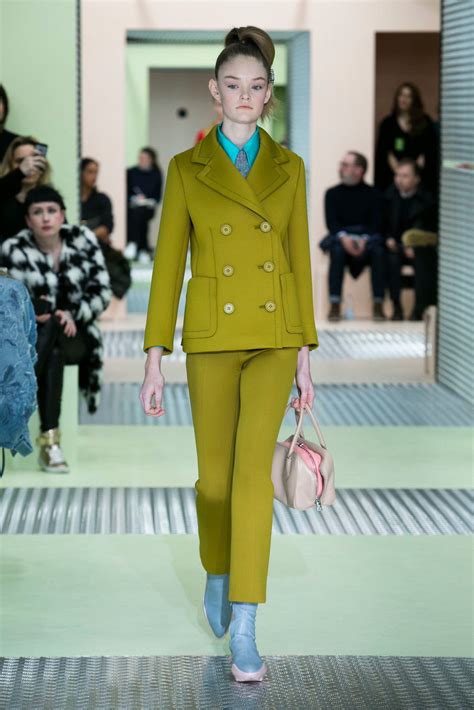 tailleur prada 2015|Prada RTW Fall 2015 .